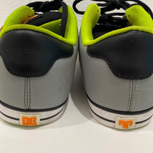 Vintage DC Shoes Full Leather Low Skateboard Shoes | Size 12 - Picture 4 of 9